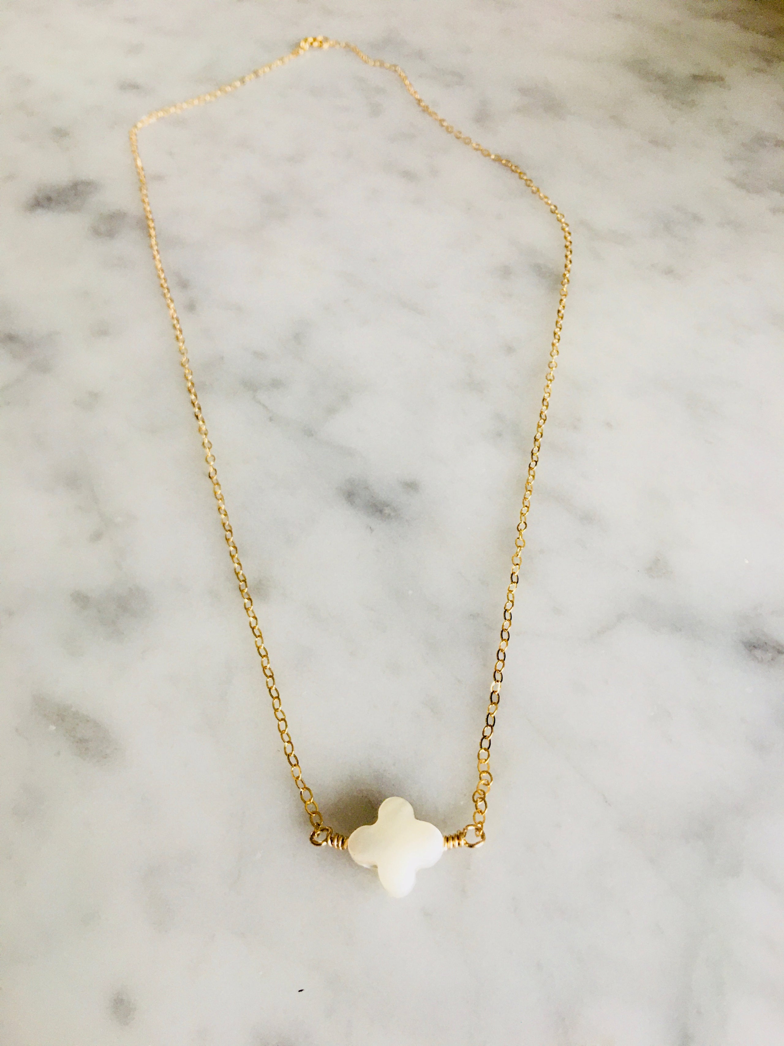 Pearl store clover necklace